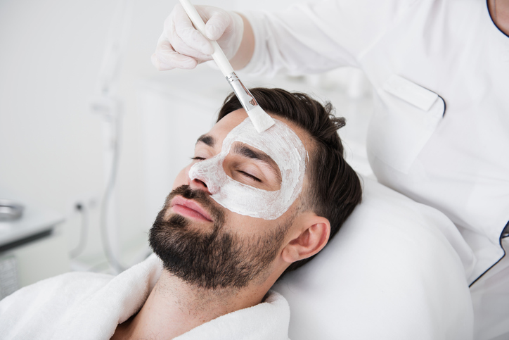 Facial treatment for men at facial spa Woodbridge Vaughan